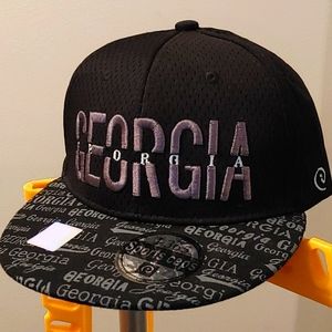 LIKE NEW Black Georgia Snapback! If Ga is on your mind wear it on your head.🤗